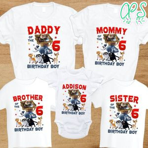 Cats in the museum Family Birthday T-Shirt